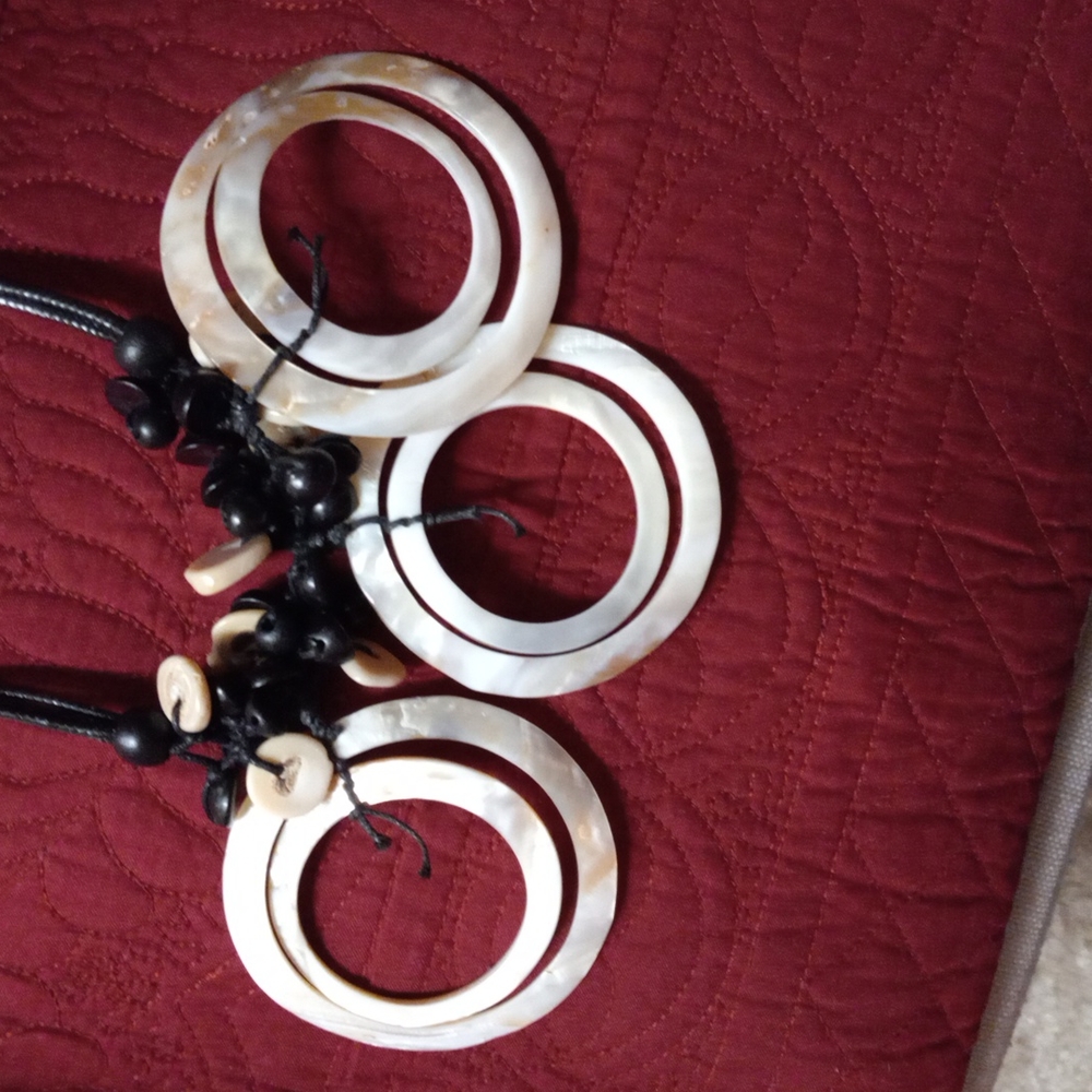 Necklace - Picture 2 of 4